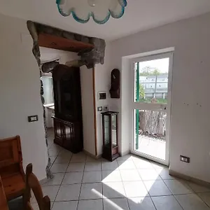 https://la-casa-nella-collina.hotelitalianriviera.com